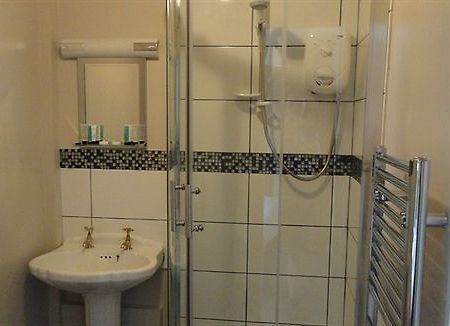 Farmyard Inn Bakewell Εξωτερικό φωτογραφία